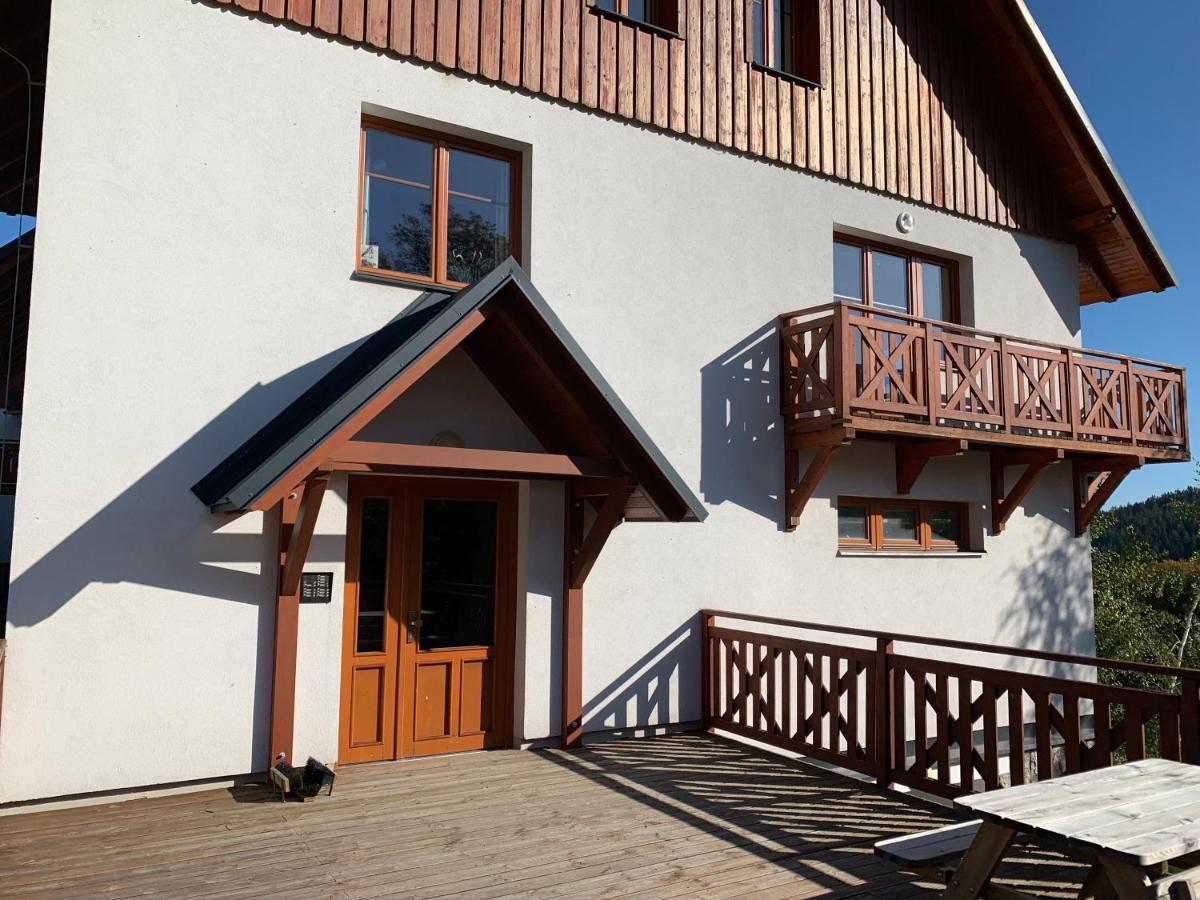 Apartmán Mezi Kopci - Mid Hills Apartment Roudnice Exterior foto
